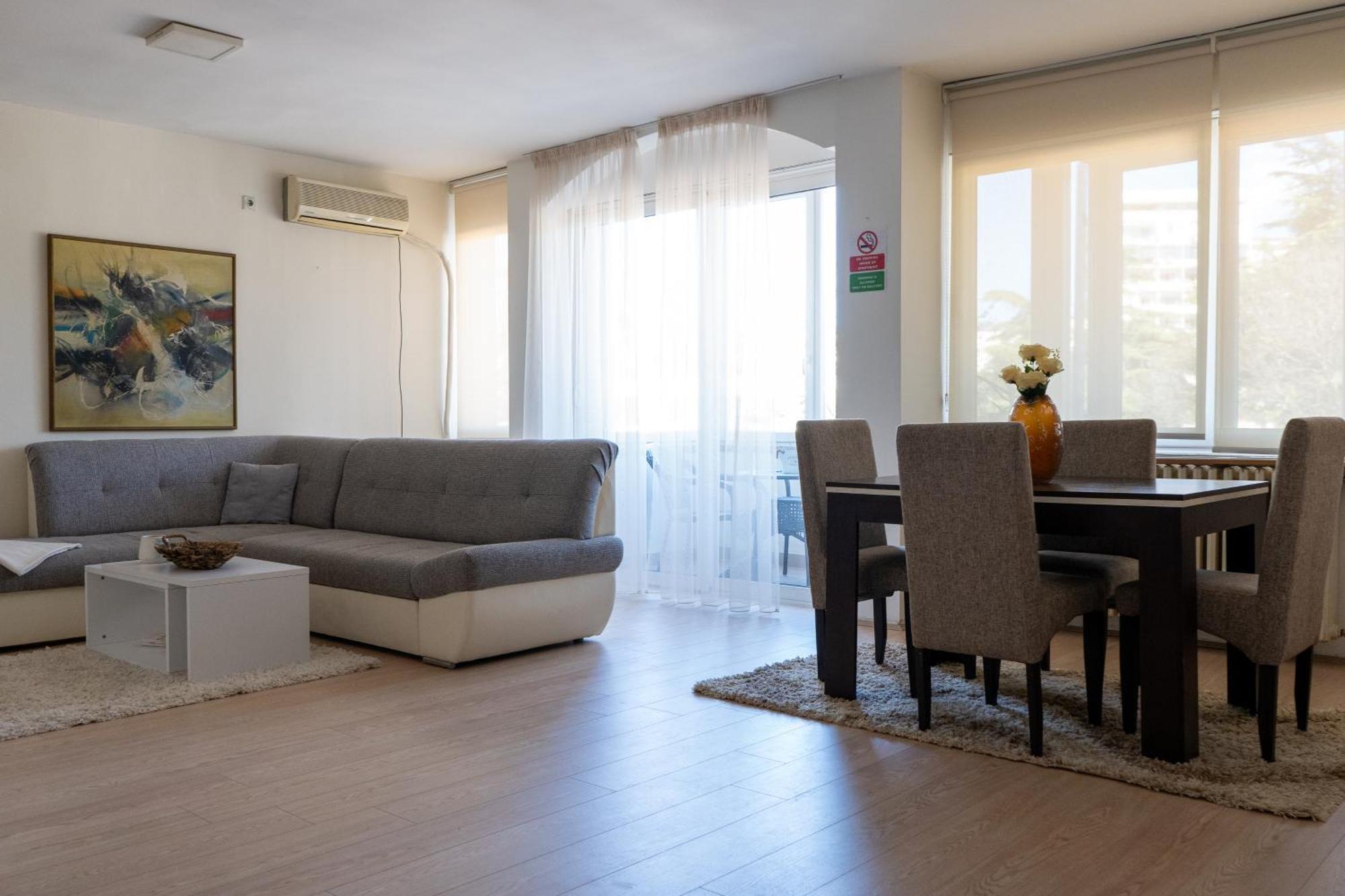 Apartment In City Center Of 斯科普里 外观 照片