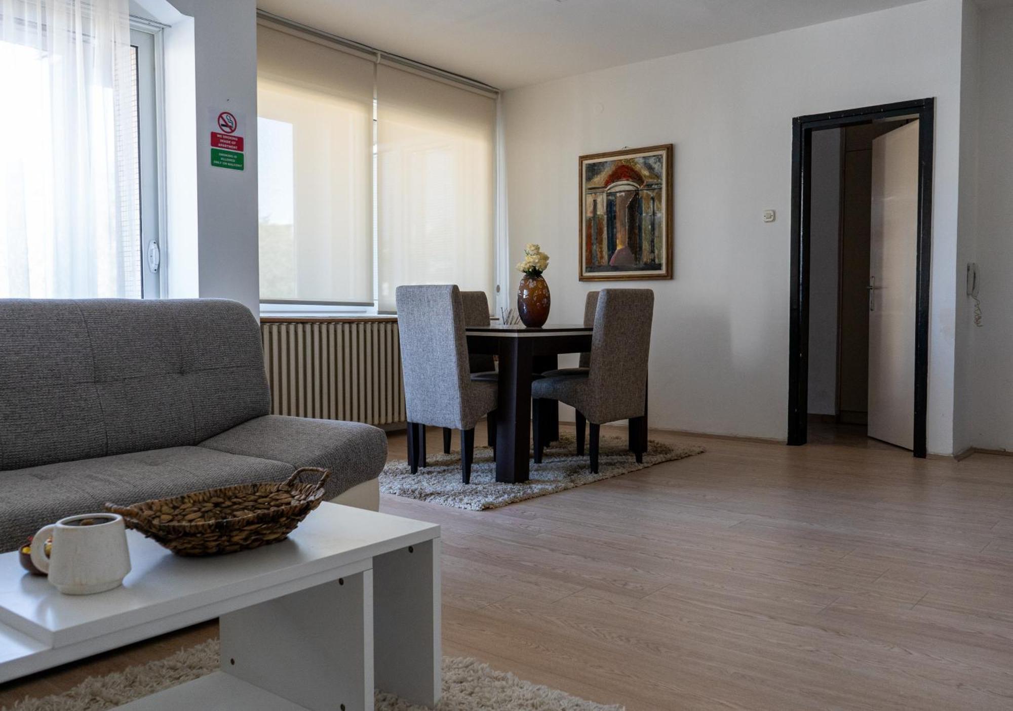 Apartment In City Center Of 斯科普里 外观 照片